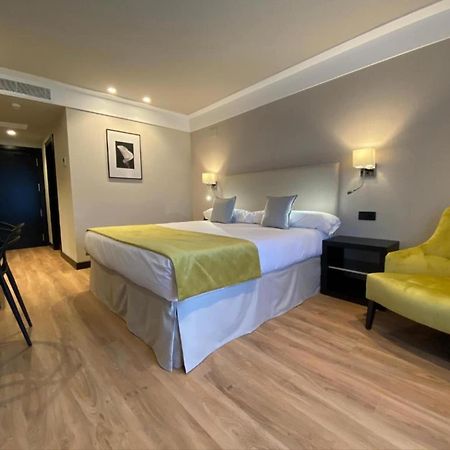 Hotel Parque Real ซิวดัดเรอัล ภายนอก รูปภาพ