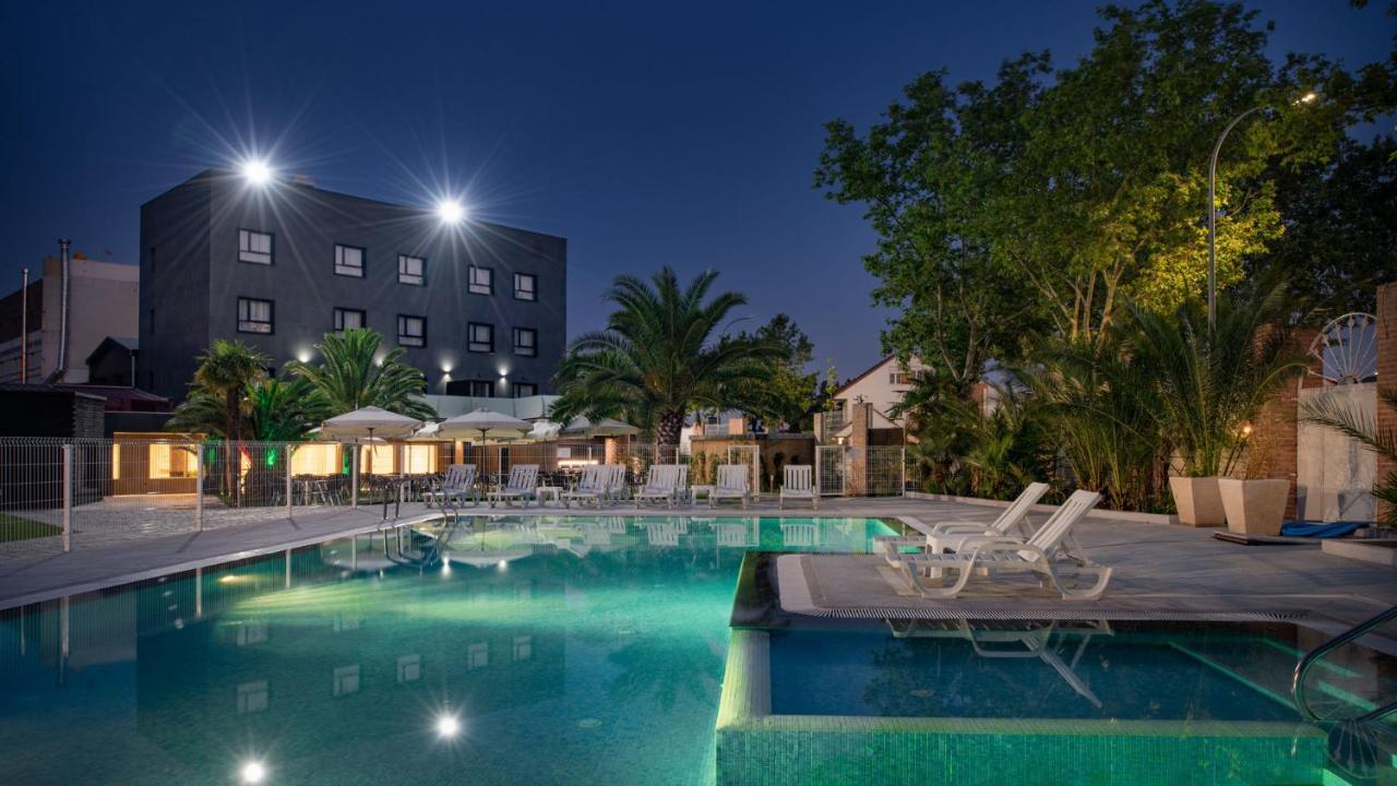 Hotel Parque Real ซิวดัดเรอัล ภายนอก รูปภาพ