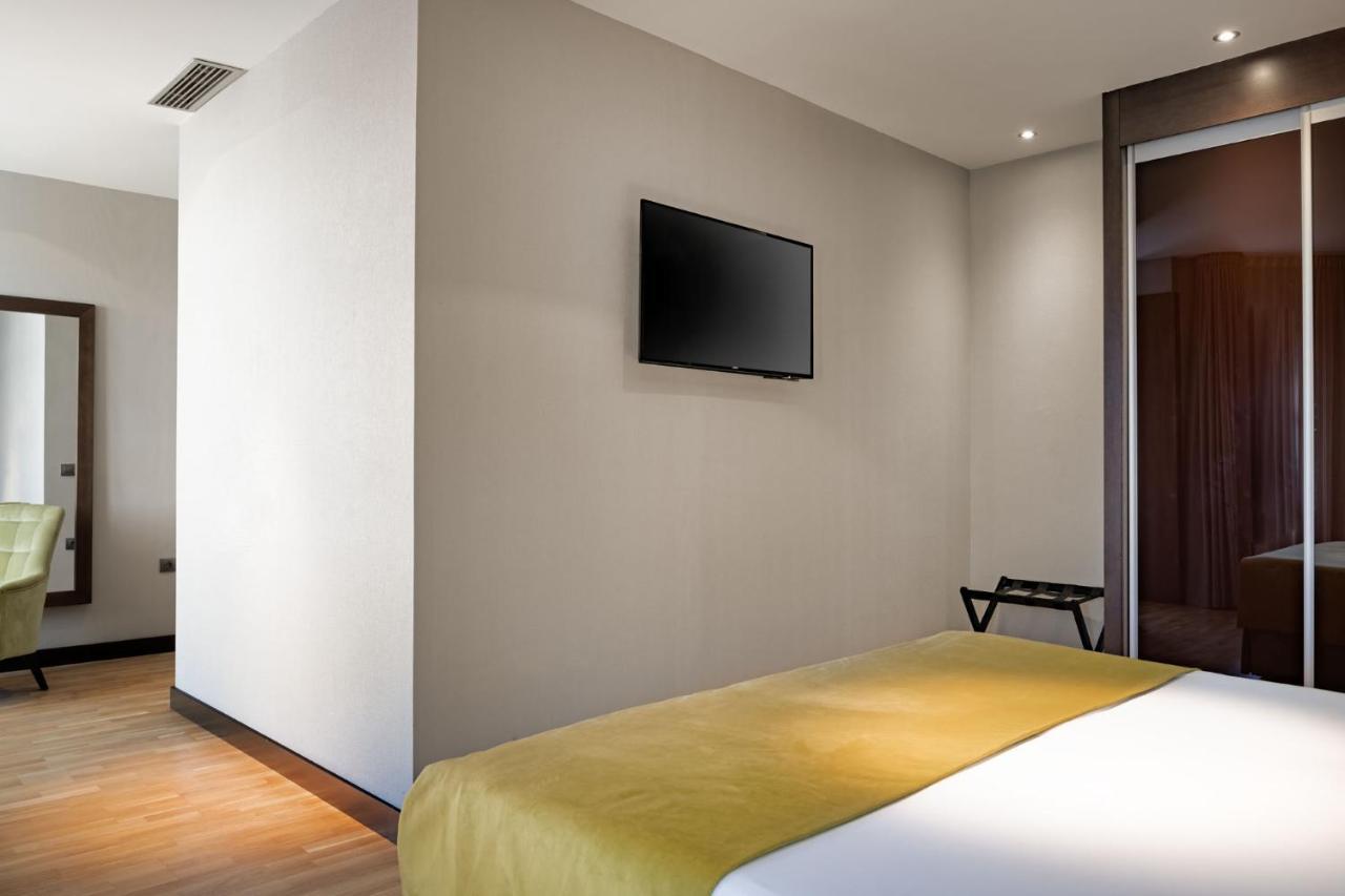 Hotel Parque Real ซิวดัดเรอัล ภายนอก รูปภาพ