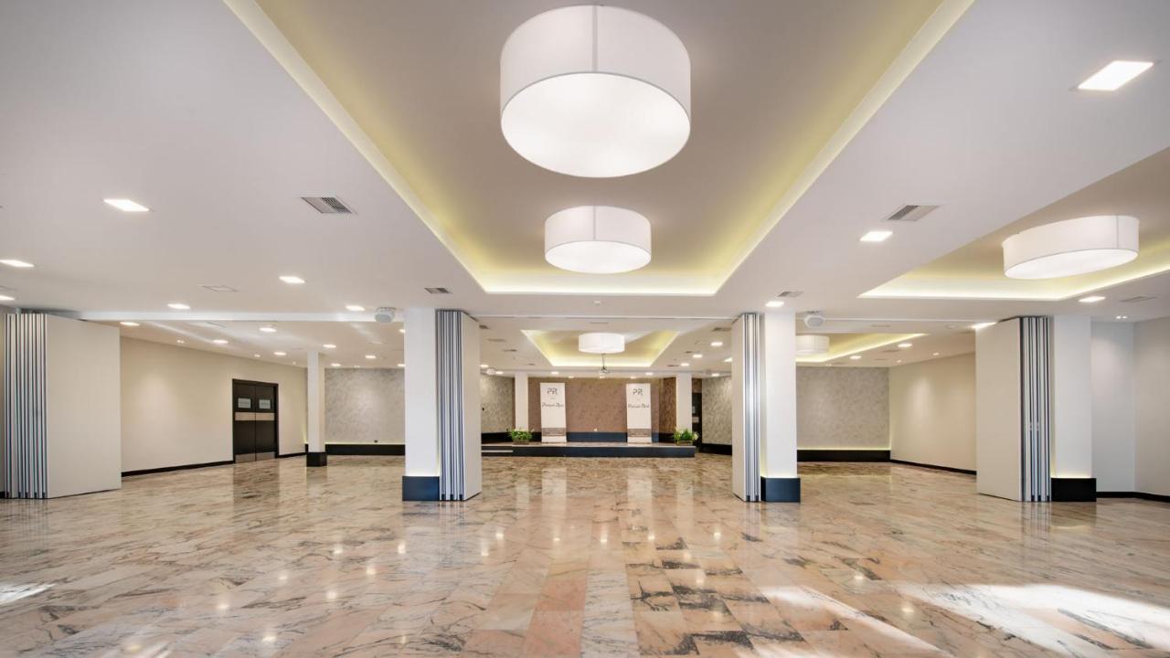 Hotel Parque Real ซิวดัดเรอัล ภายนอก รูปภาพ