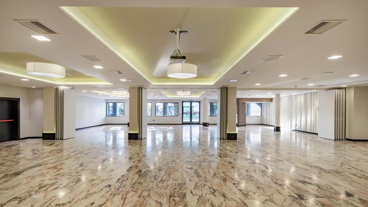Hotel Parque Real ซิวดัดเรอัล ภายนอก รูปภาพ