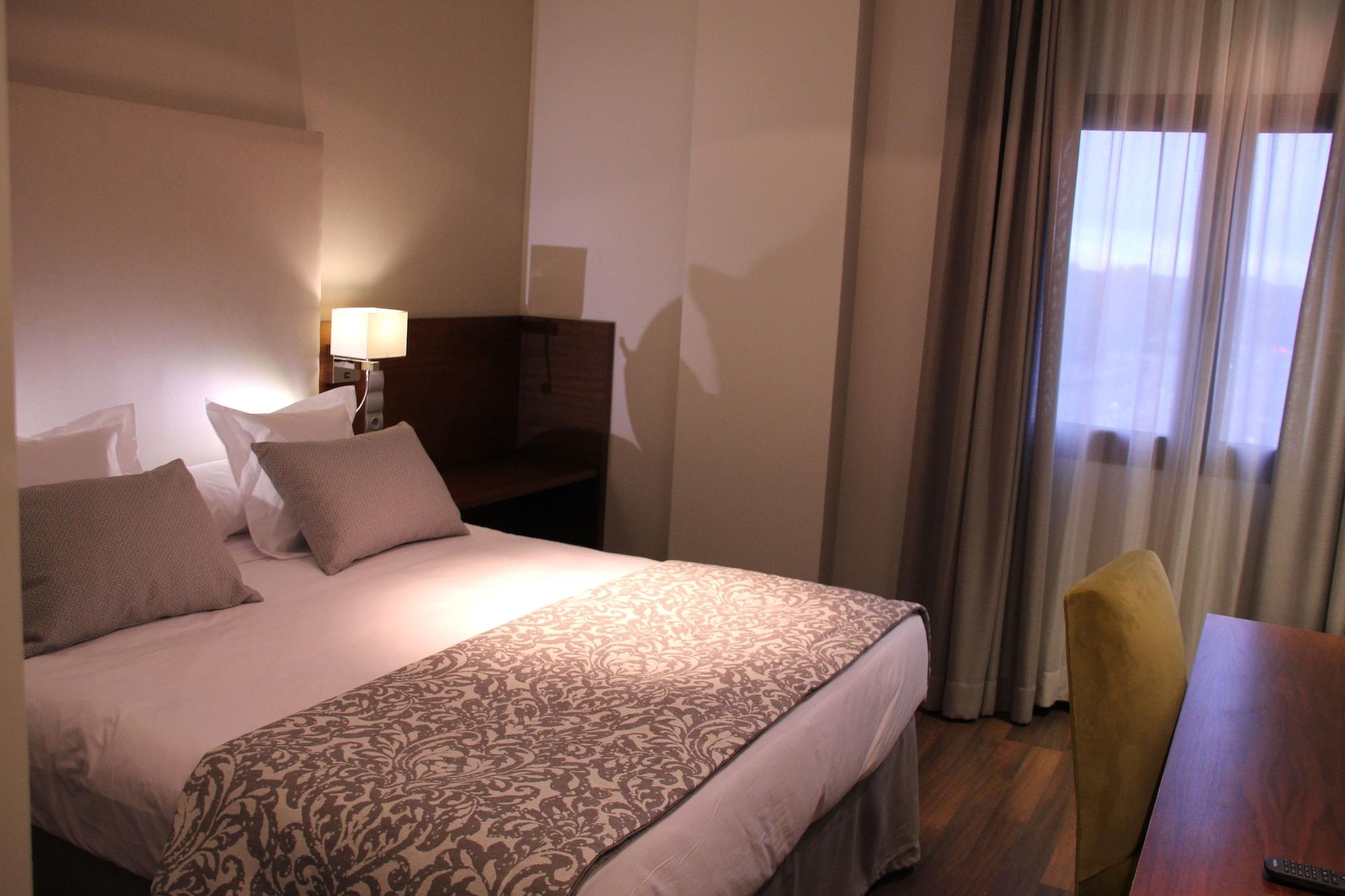 Hotel Parque Real ซิวดัดเรอัล ภายนอก รูปภาพ