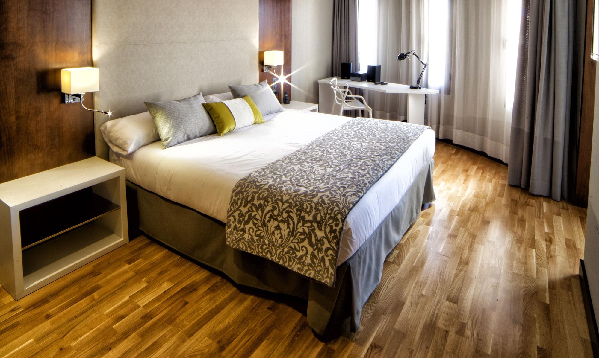 Hotel Parque Real ซิวดัดเรอัล ภายนอก รูปภาพ
