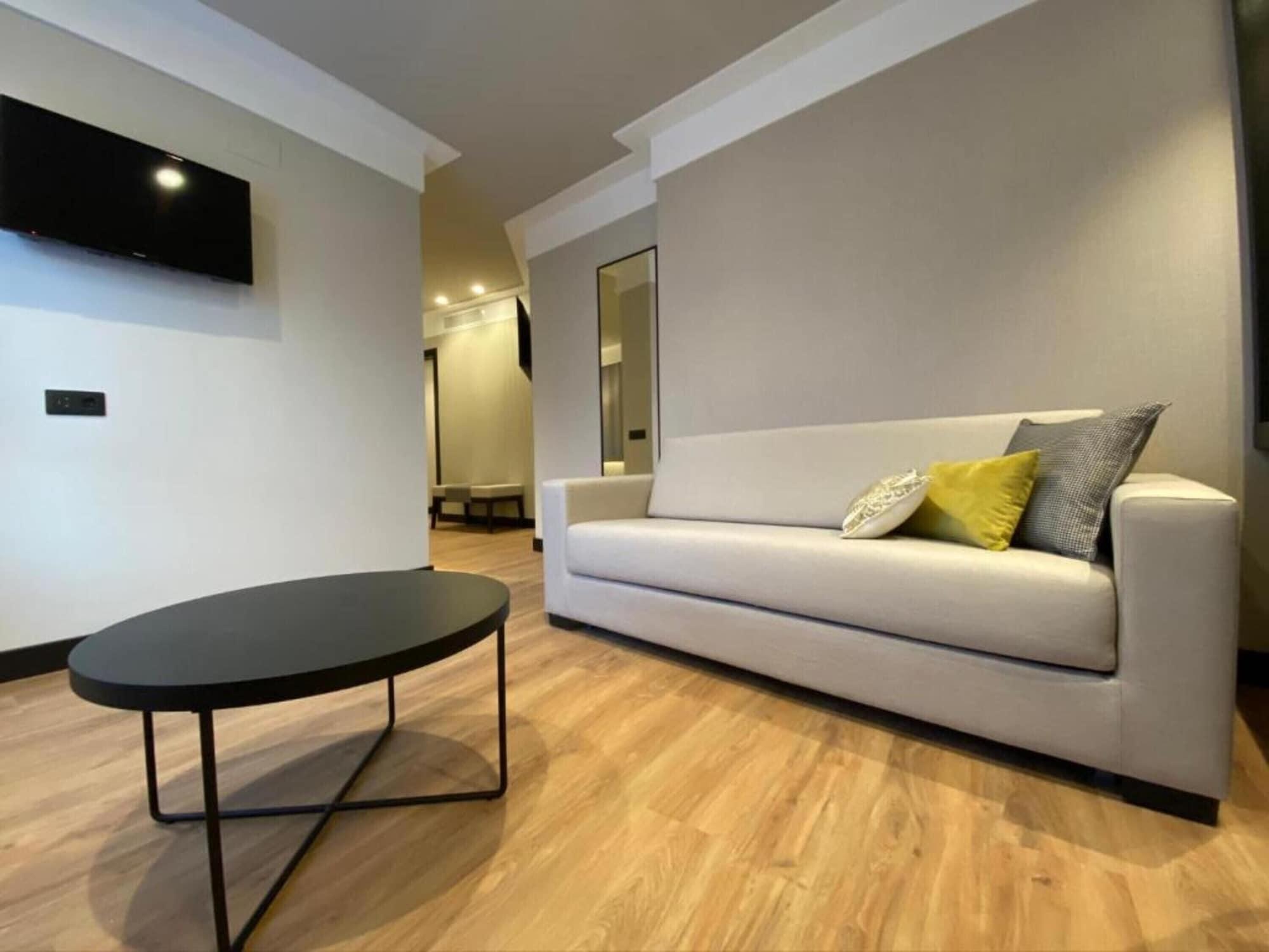 Hotel Parque Real ซิวดัดเรอัล ภายนอก รูปภาพ